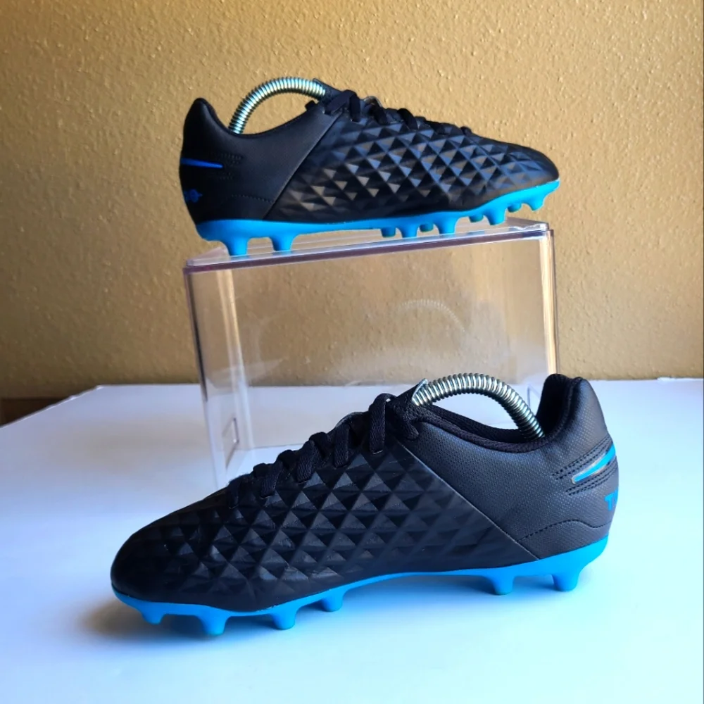 Nike Tiempo Legend 8 Club MG GS 'Black Blue Hero'Youth kids size 4.5Y